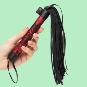 Күйеуінің көзінше орыс әйелді сиқыған